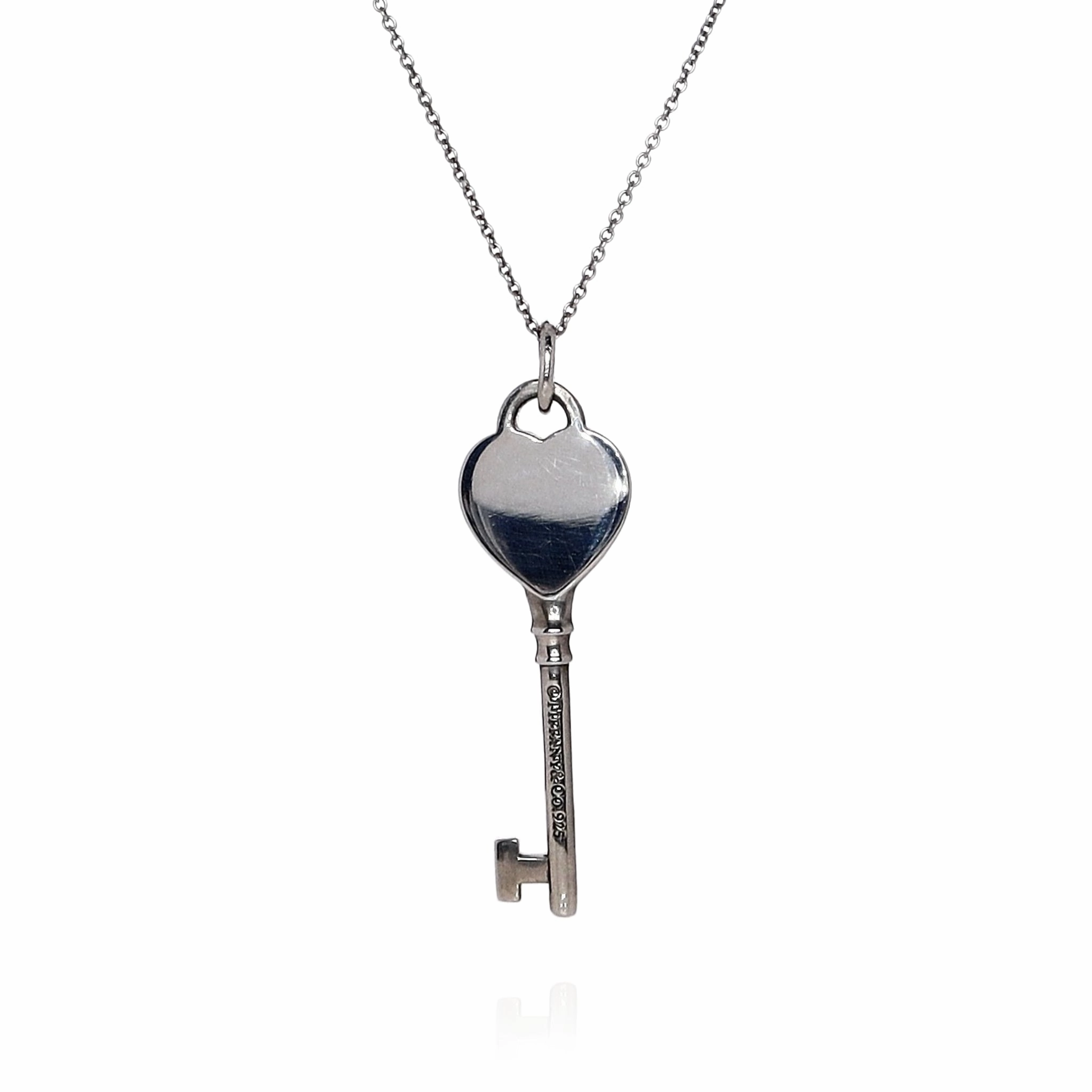 Estate Tiffany & Co Sterling Silver Return To Tiffany Heart Key Pendant Necklace