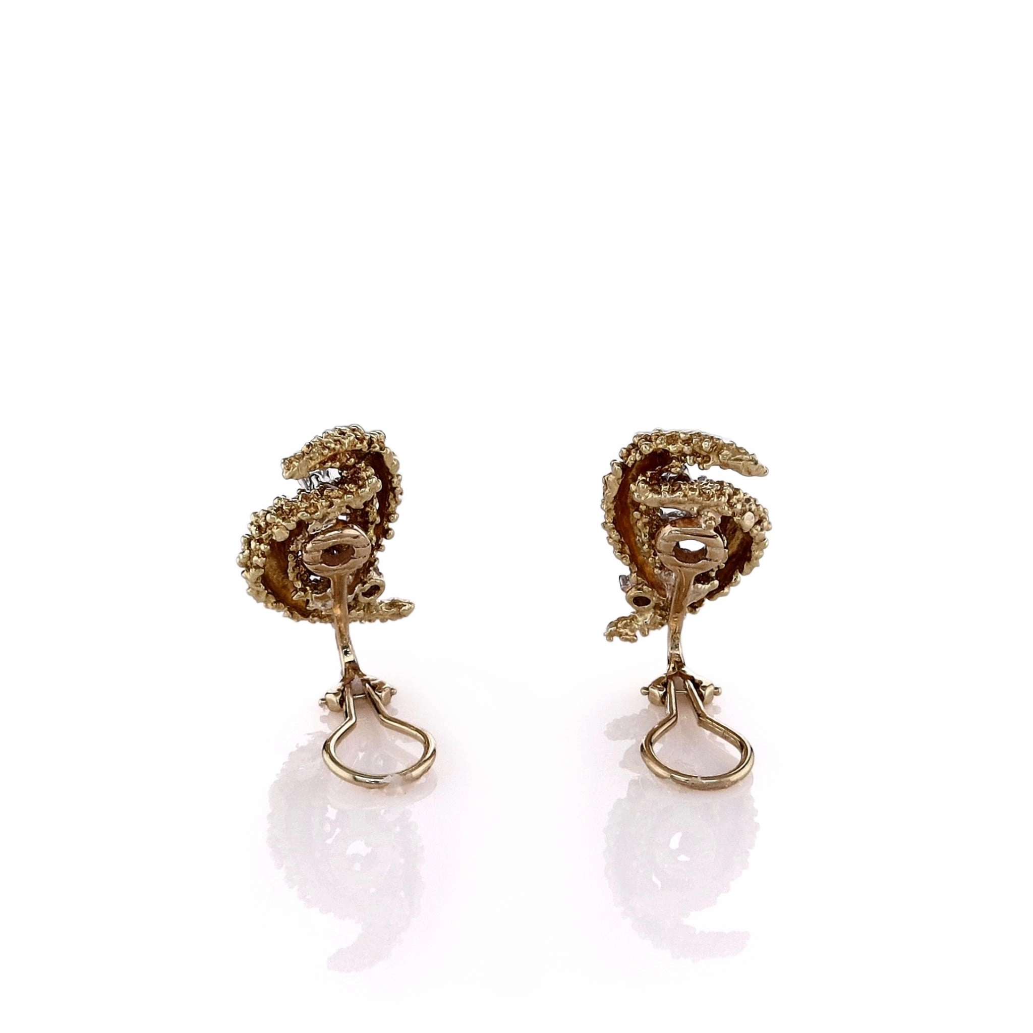 Estate Two-Tone Textured Reef Design Diamond Clip-On Stud Earrings