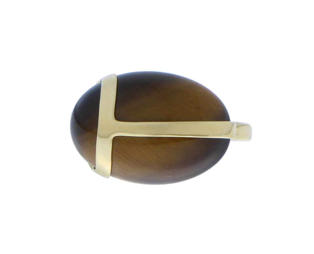 Gold ring with a malachite or tiger eye scarab