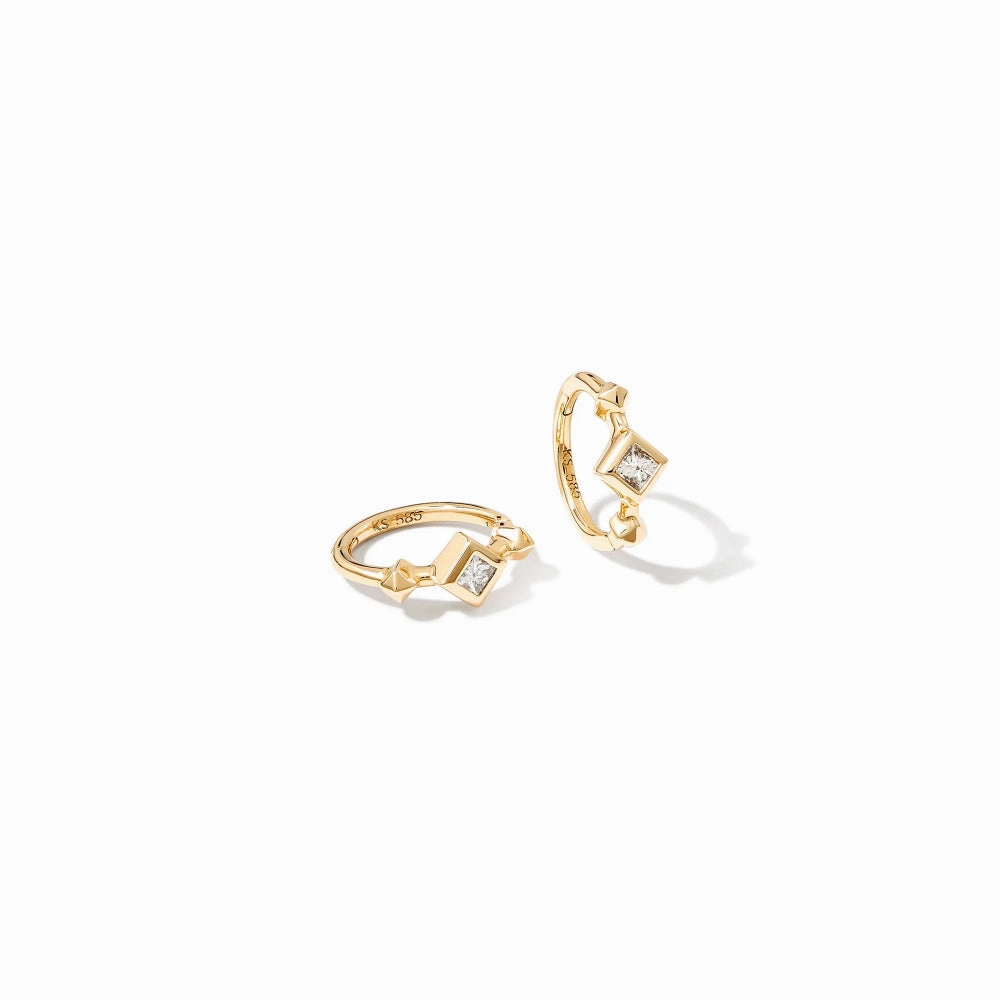 Kendra Scott Michelle Huggie 14k Gold Earrings in White Diamond