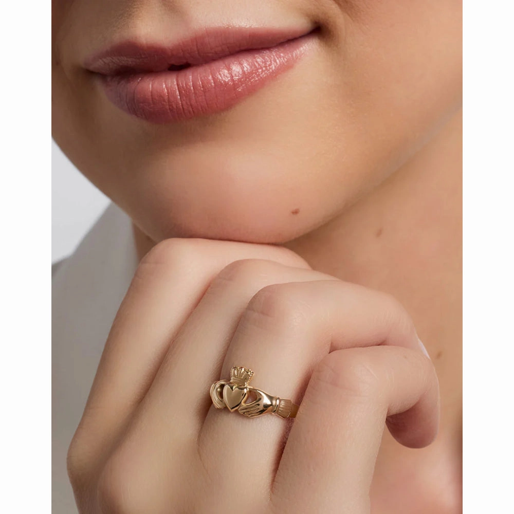 Ladies 14k Gold Claddagh Ring
