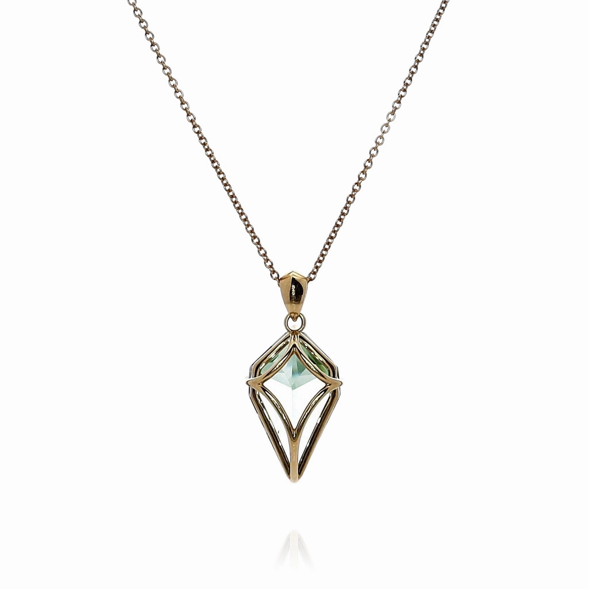 Lisa Nik 18k Yellow Gold Kite Shaped Green Quartz Pendant Necklace