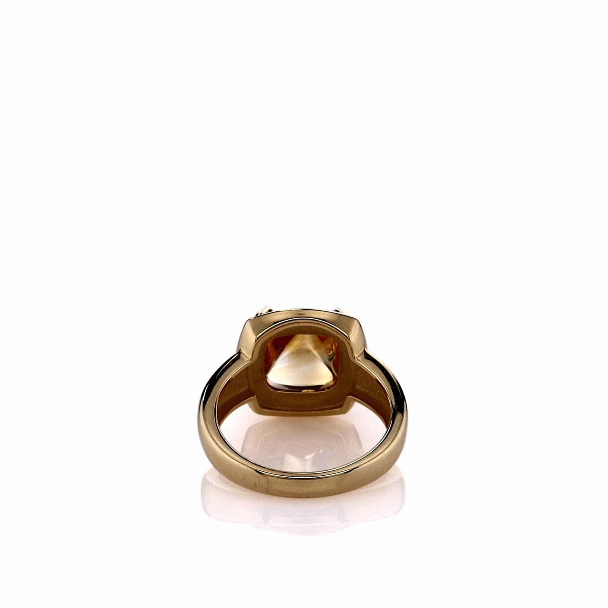 Lisa Nik 18k Yellow Gold Square Sugarloaf Citrine Ring
