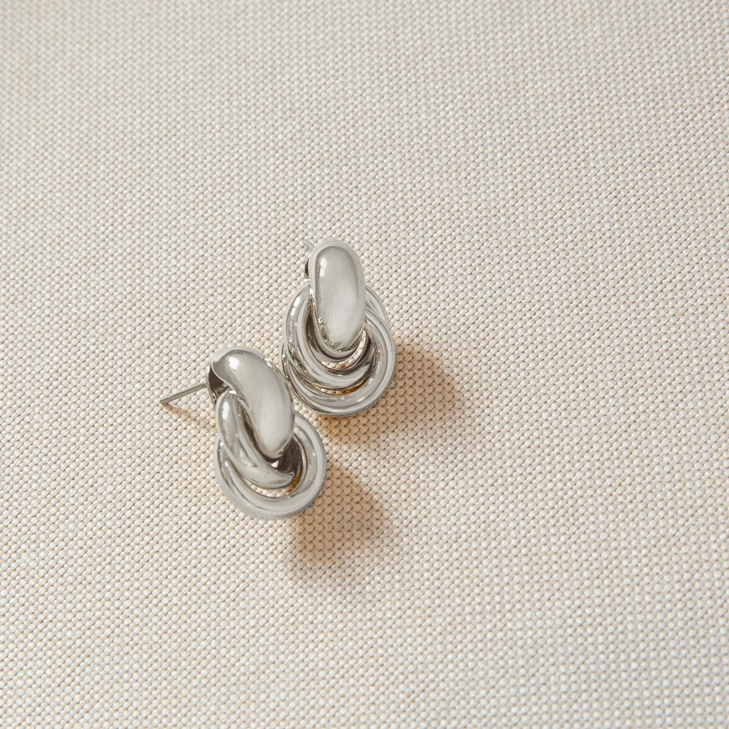 Marlyn Schiff Classic Mini Knot Earrings