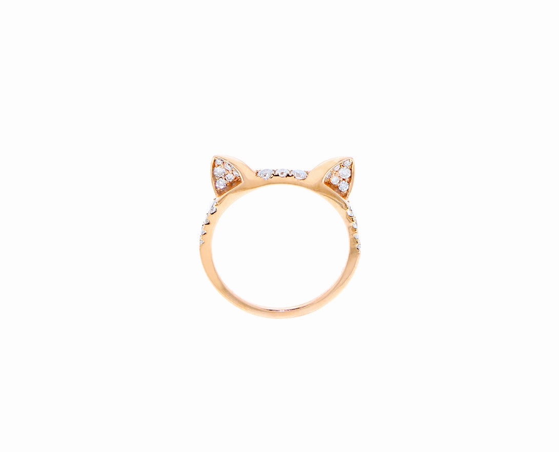 Pink gold ring with diamond ears