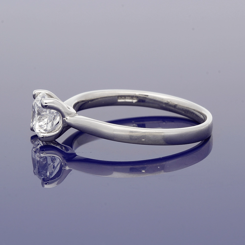 Platinum 0.90ct Certificated Round Brilliant Cut Diamond Solitaire Ring