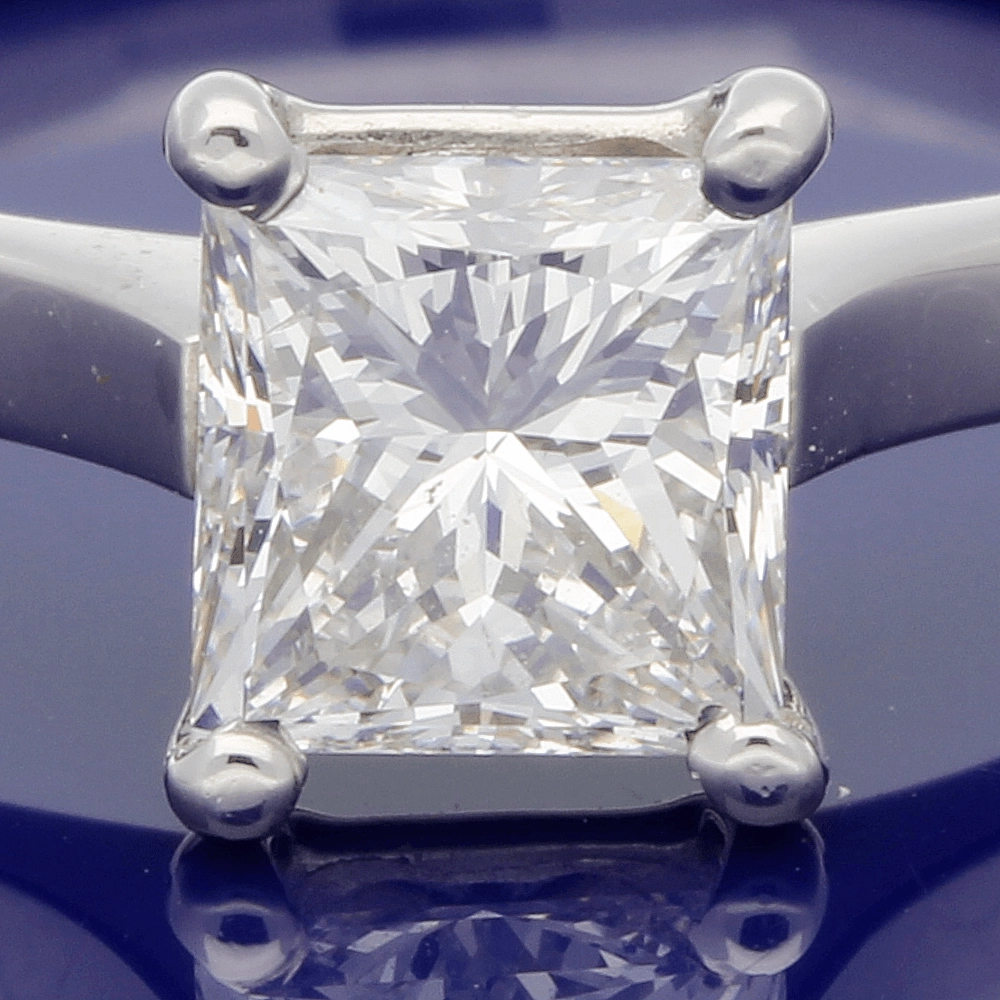 Platinum Certificated 0.90ct Princess Cut Diamond Solitaire Ring