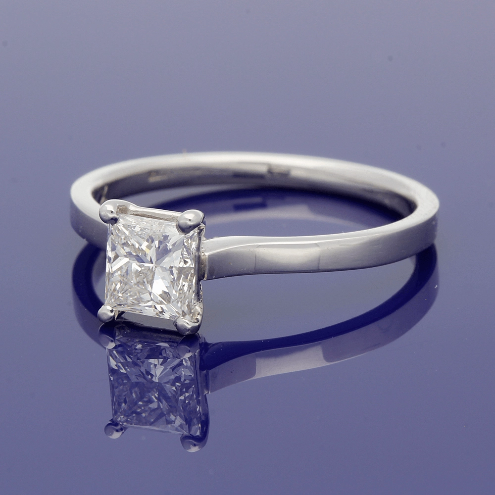 Platinum Certificated 0.90ct Princess Cut Diamond Solitaire Ring