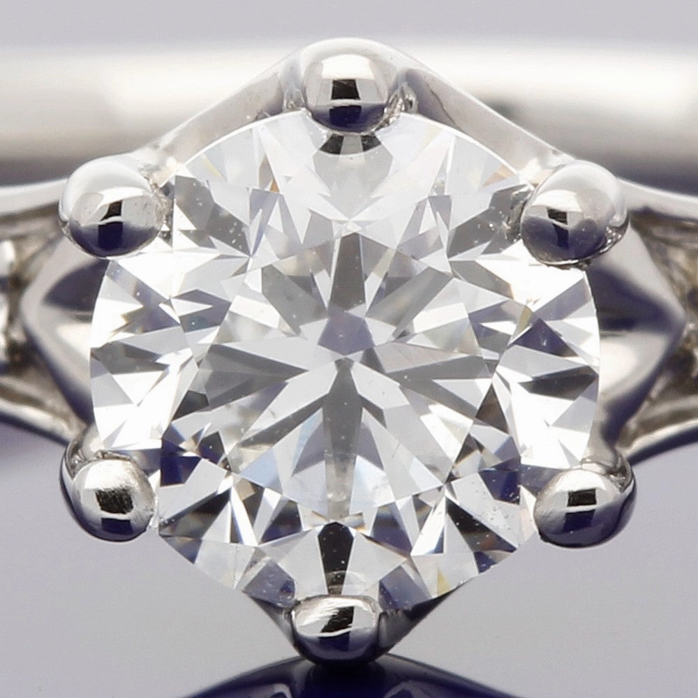 Platinum Certificated 0.90ct Round Brilliant Cut Diamond Solitaire Engagement Ring with Diamond Set Shoulders