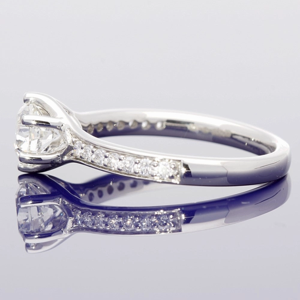 Platinum Certificated 0.90ct Round Brilliant Cut Diamond Solitaire Engagement Ring with Diamond Set Shoulders