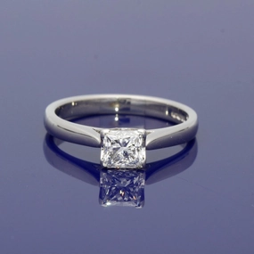 Platinum Certificated Princess Cut Diamond Solitaire Ring