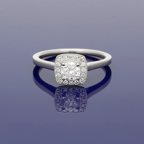 Platinum Diamond Halo Cluster Ring