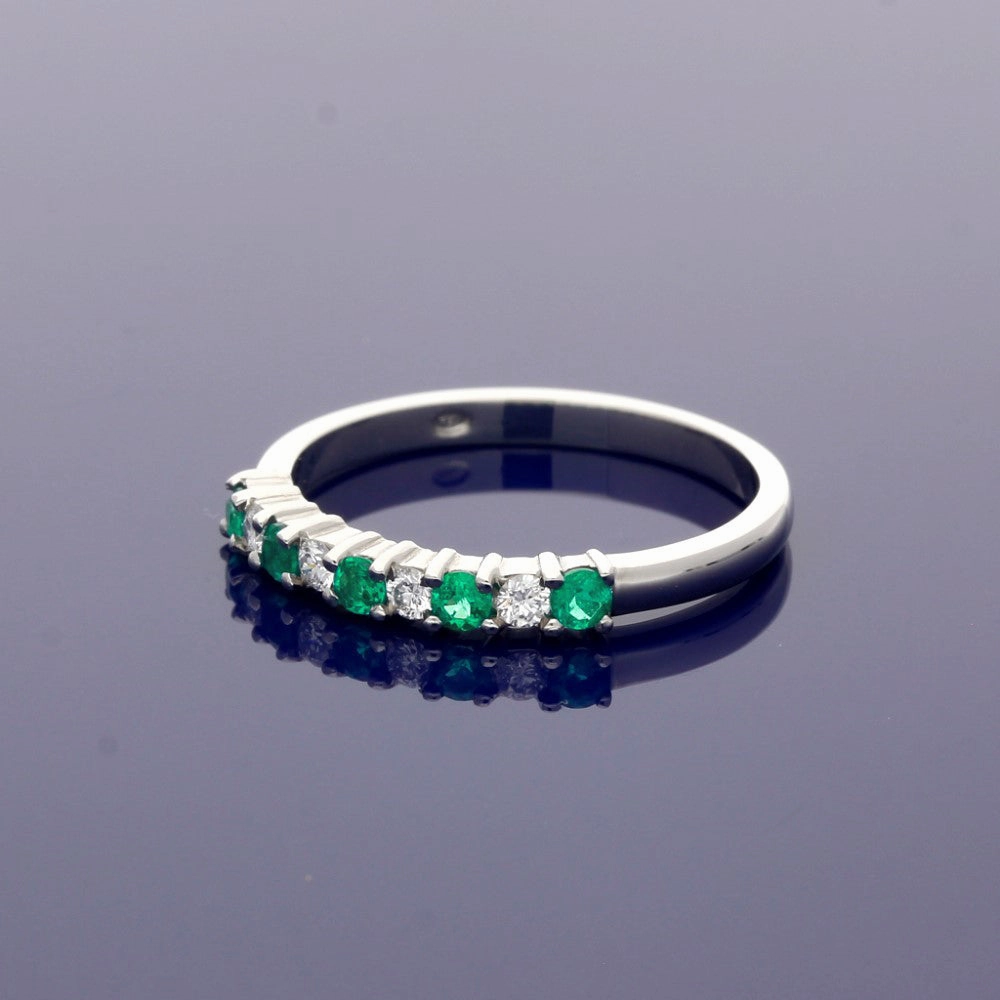 Platinum Emerald & Diamond 7 Stone Ring
