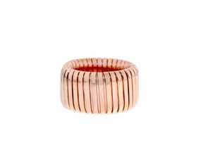 Rose gold ring