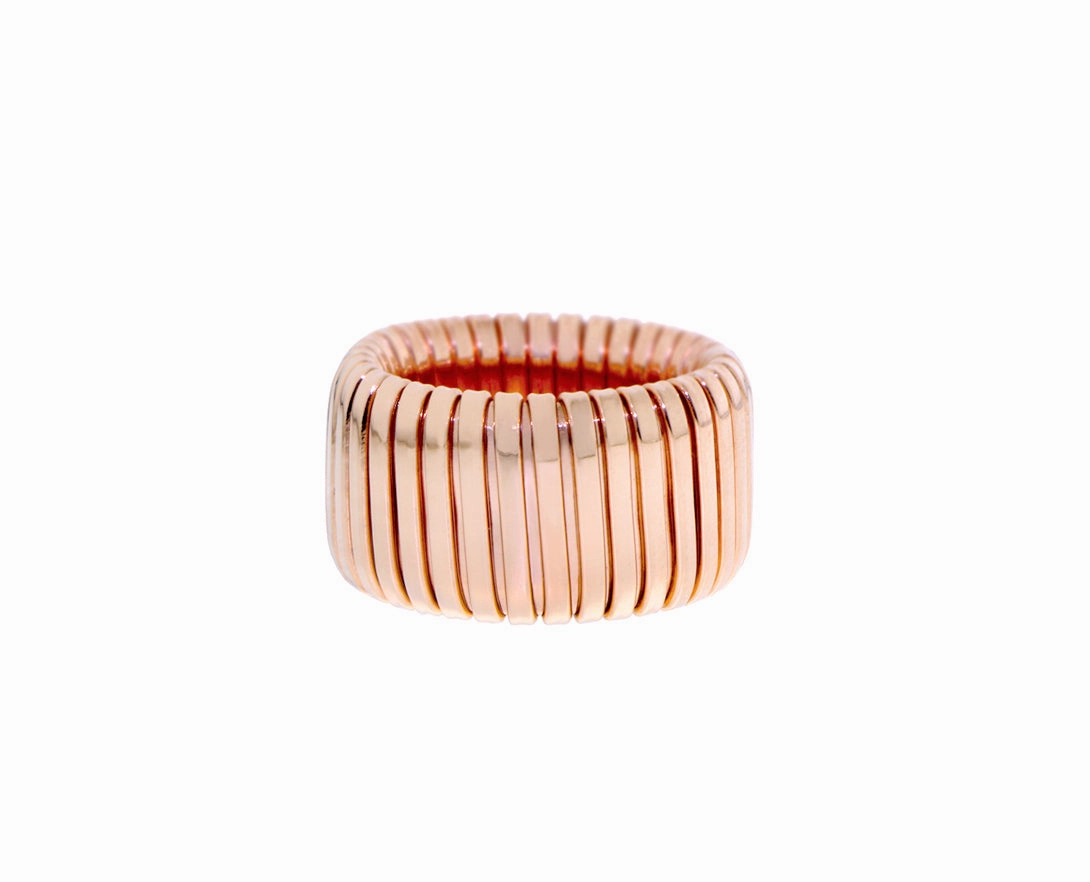 Rose gold ring