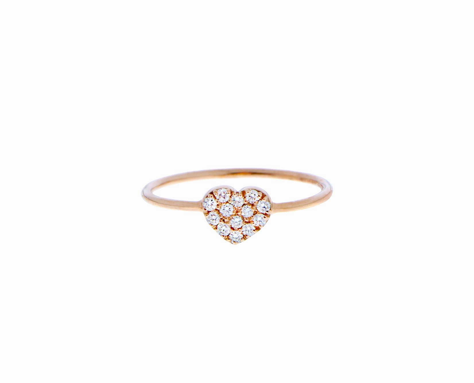 Rose gold ring with a diamond star