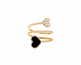 Rose gold ring with an onyx and diamond heart