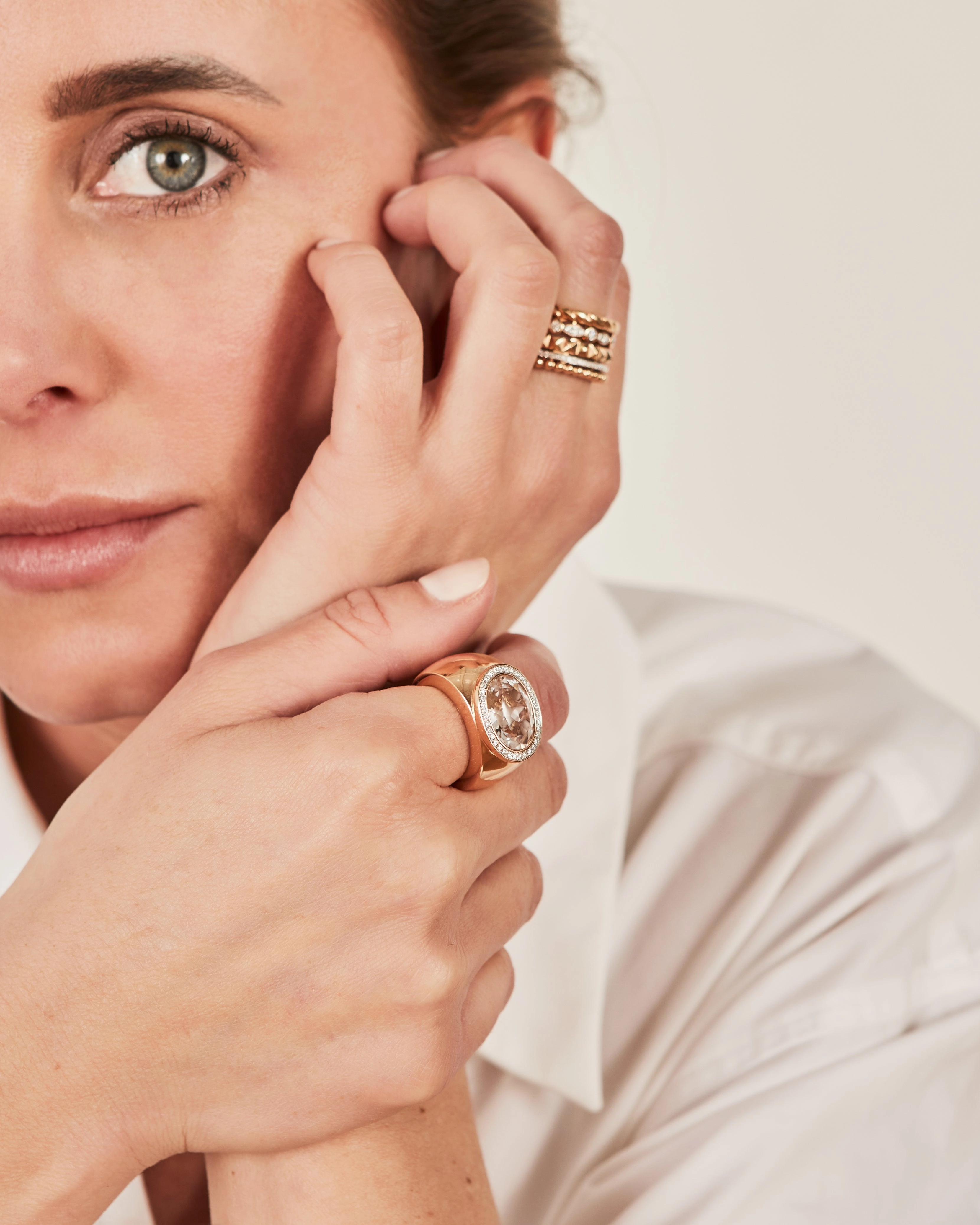 Rose gold ring with diamonds and topaz