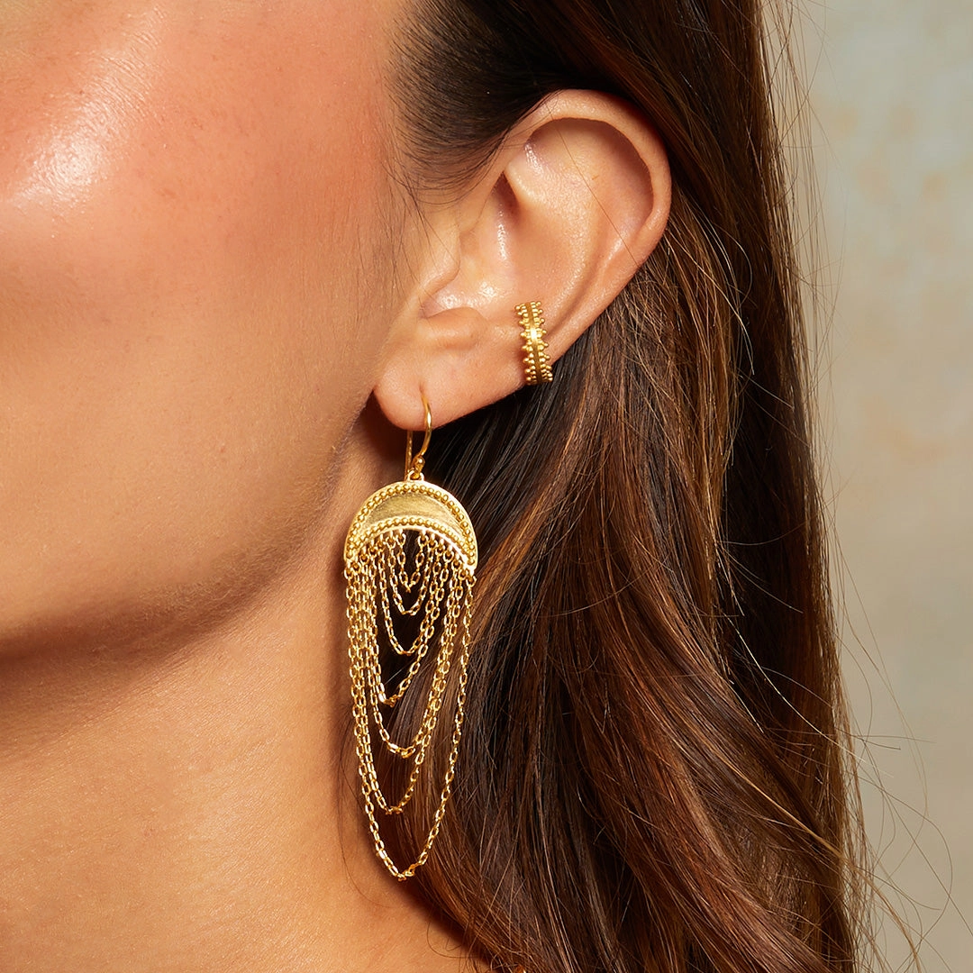 Satya Scattered Moonlight Chain Moon Earrings