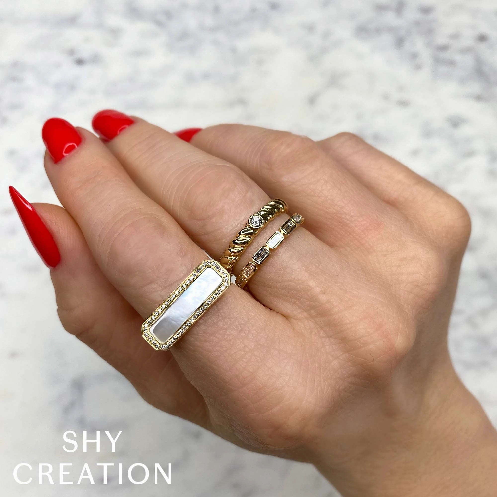 Shy Creation 0.11Ct Diamond & 1.05Ct Mother Of Pearl Bar Ring SC55024805
