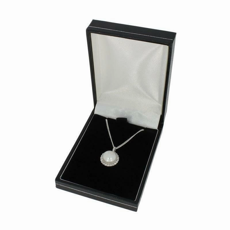 Sterling Silver Cubic Zirconia Freshwater Pearl Ladies Pendant and Chain
