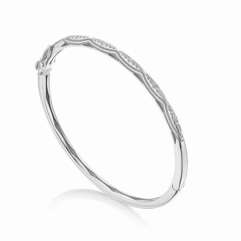 Tacori Crescent Eclipse 18k Single Row Diamond Bangle