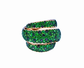 Tsavorite and black diamond ring