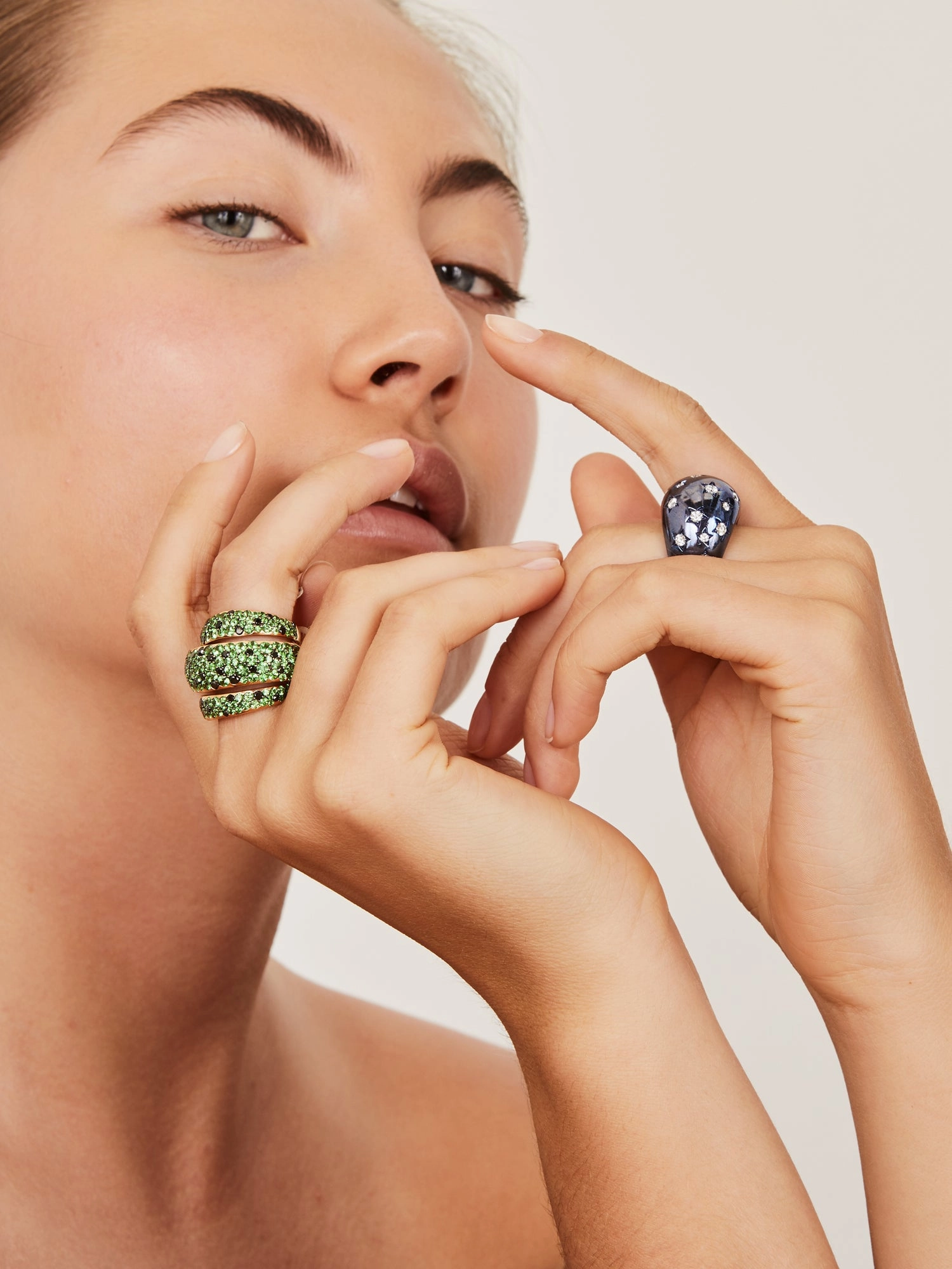 Tsavorite and black diamond ring
