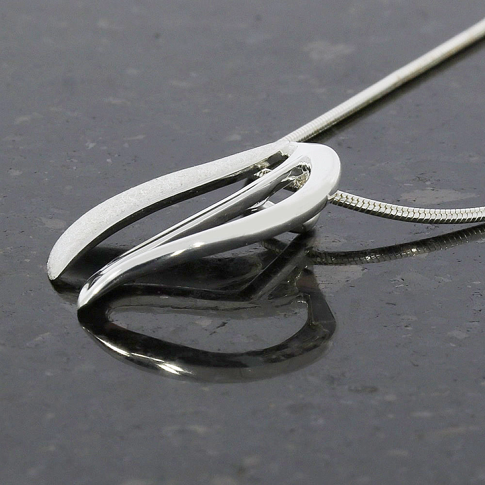 Unique & Co Sterling Silver Necklace MK-248