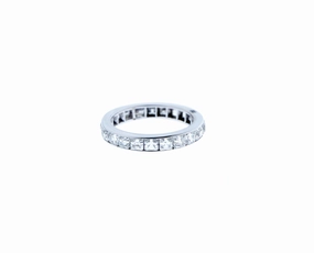 White gold alliance ring with square cut diamonds