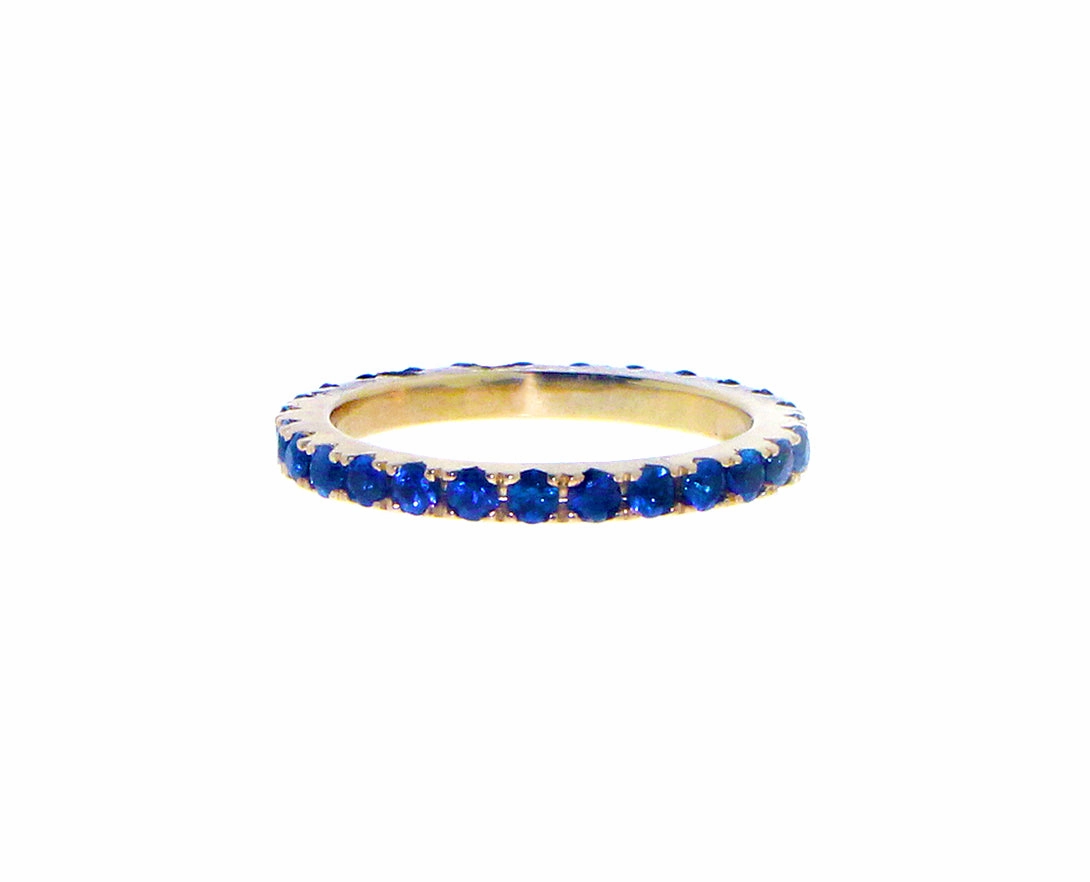 White gold ring with pink sapphires
