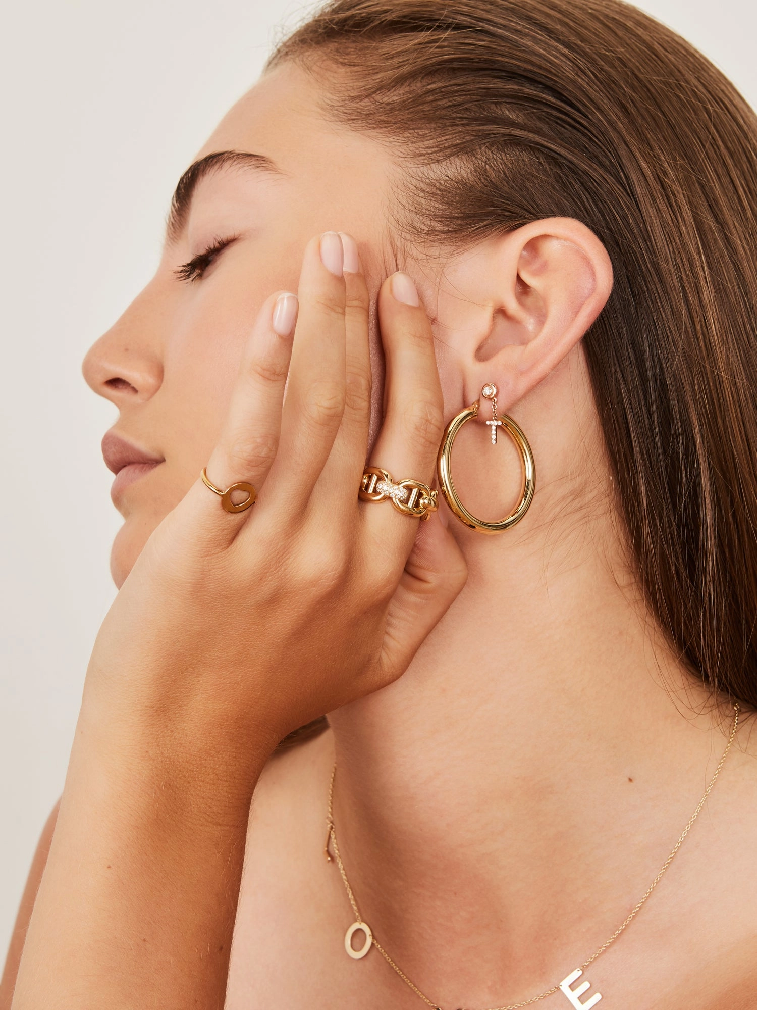 Yellow gold chain ring