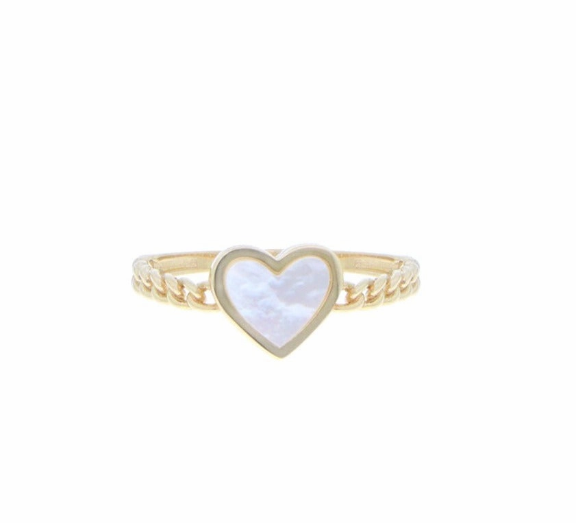 Yellow gold chain ring with a mother of pearl heart