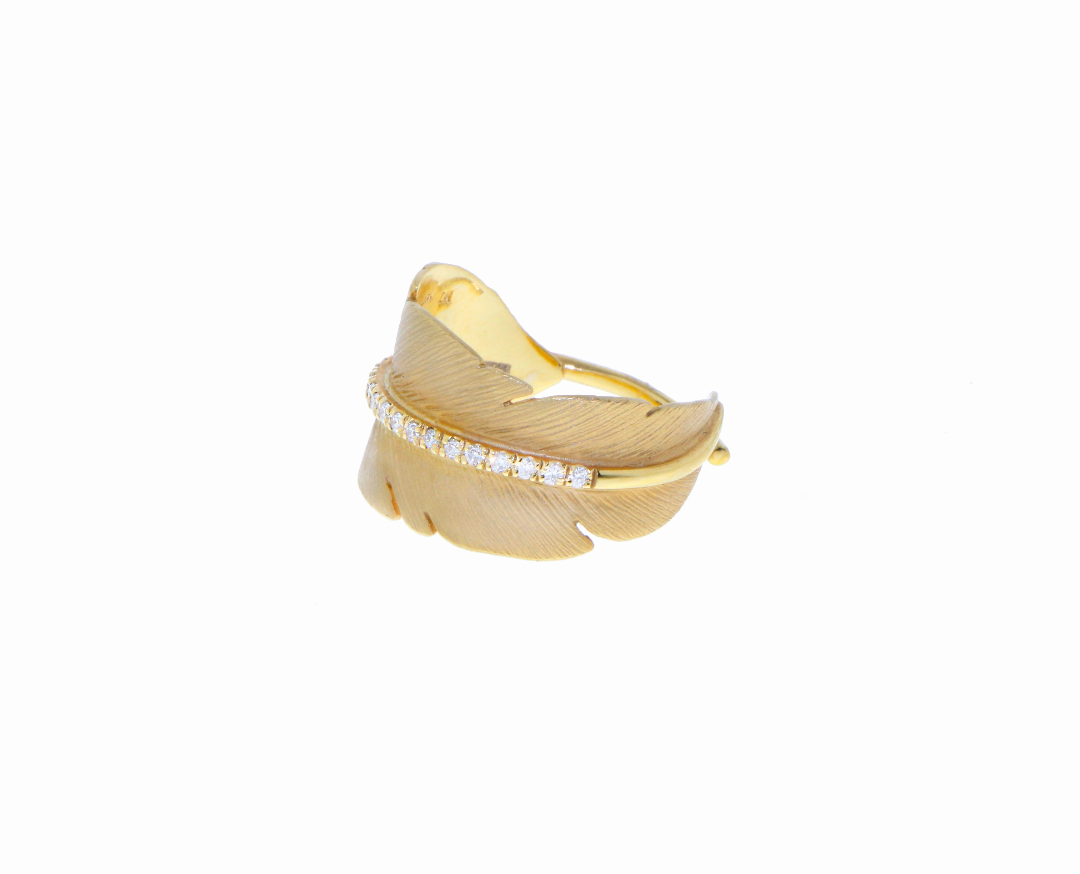 Yellow gold feather ring with diamonds