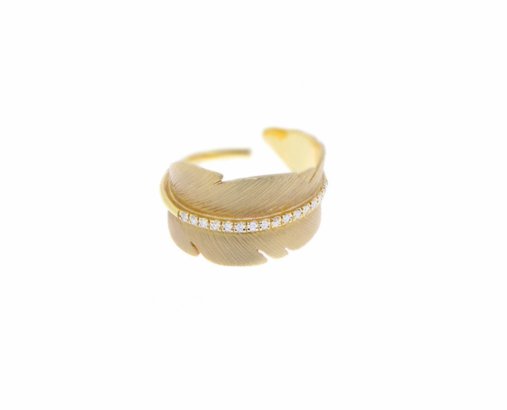 Yellow gold feather ring with diamonds