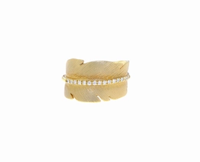 Yellow gold feather ring with diamonds