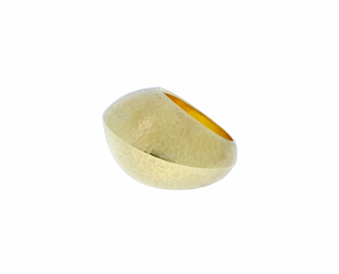 Yellow gold hammered ring