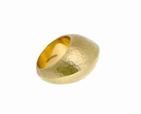 Yellow gold hammered ring