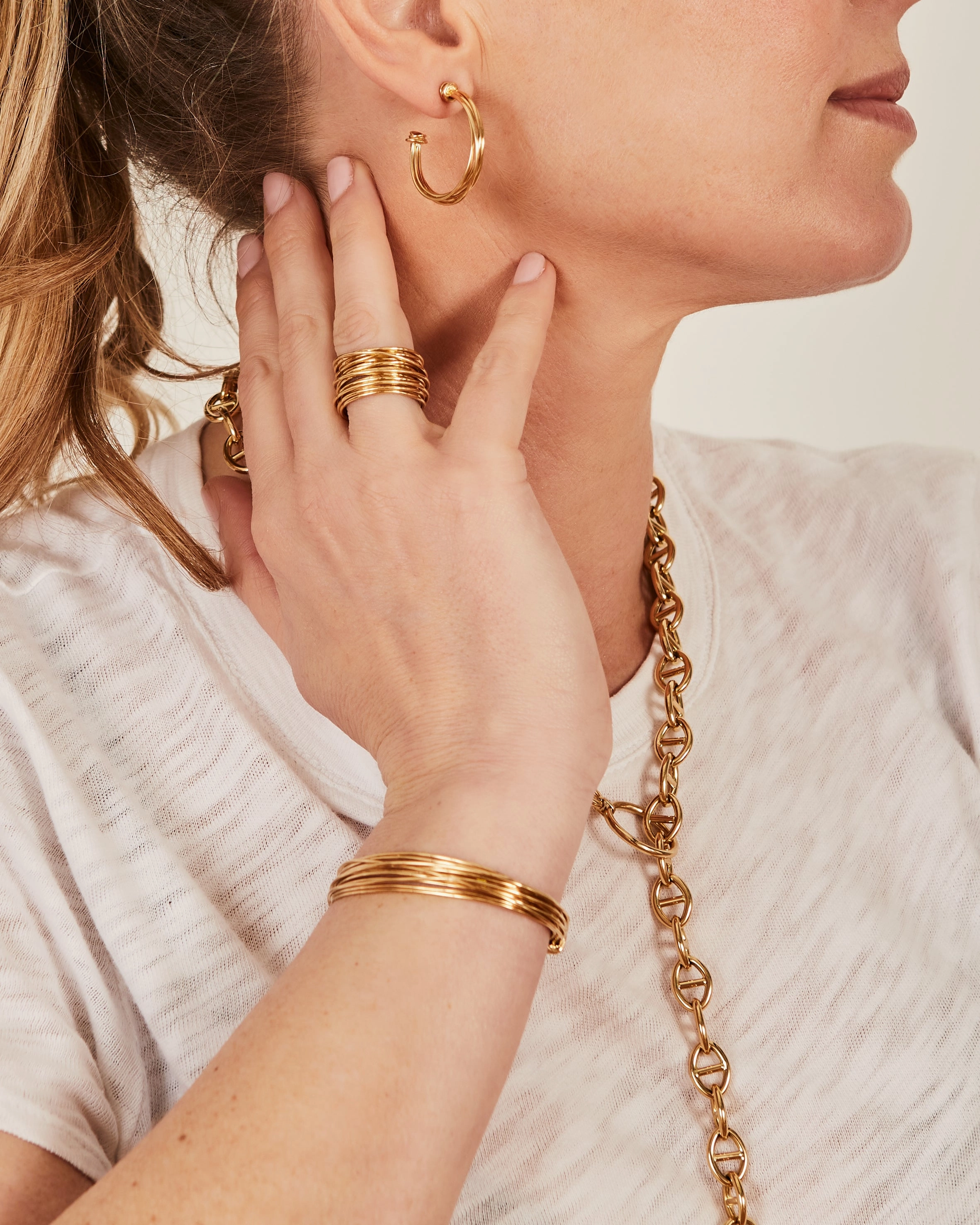 Yellow gold ring