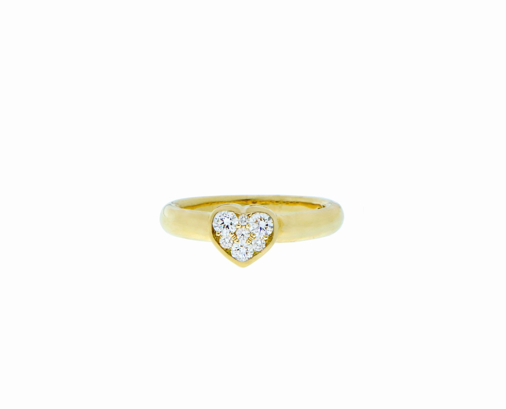 Yellow gold ring with a diamond heart