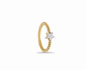 Yellow gold ring with a diamond star