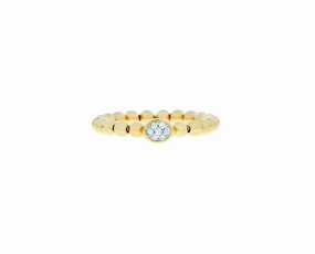 Yellow gold ring with diamond oval