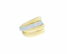 Yellow gold ring with diamonds