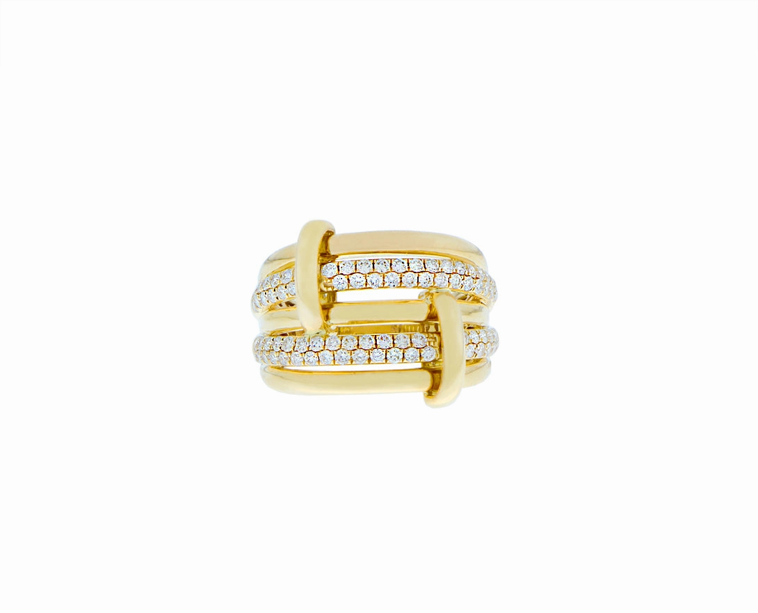 Yellow gold ring with diamonds