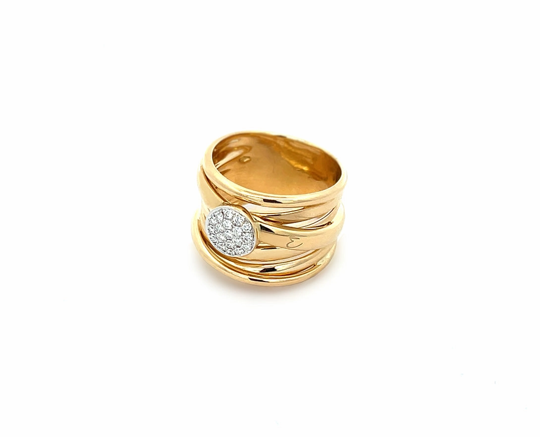 Yellow gold spaghetti ring with diamond circle