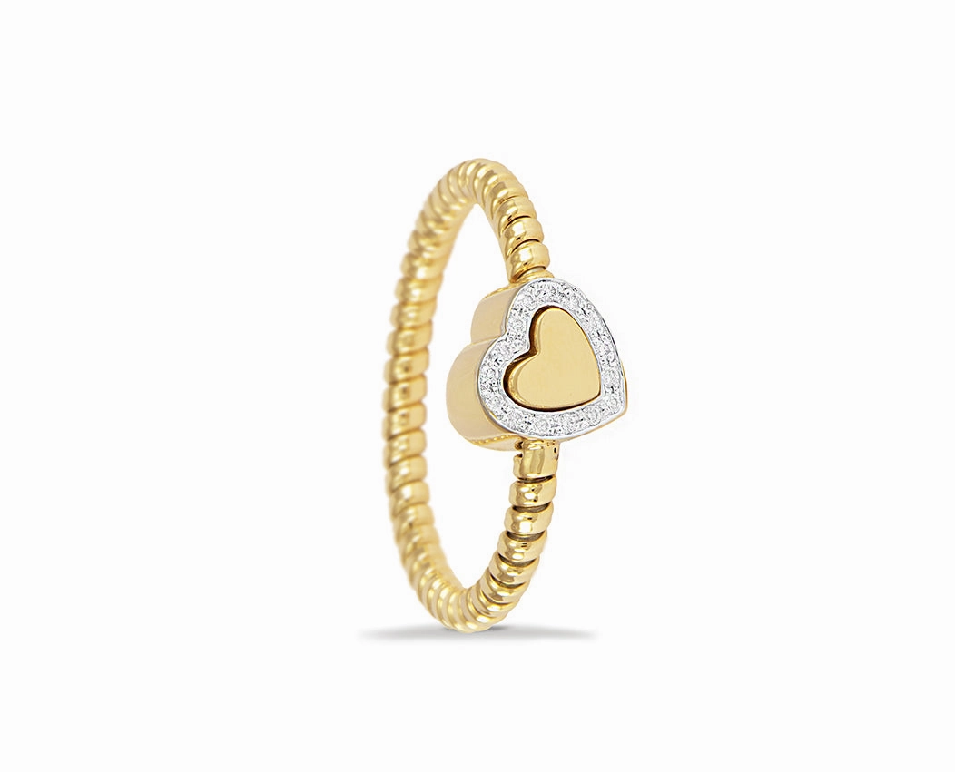 Yellow gold tubo ring with a diamond star