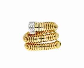 Yellow gold tubogas ring with diamonds